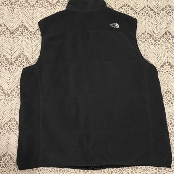 The North Face Men's Black Reversible Vest Size XL Wind & Water Resistant - Picture 7 of 9